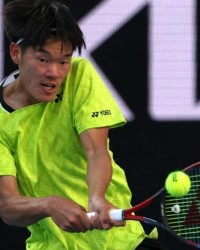 体育投注-美国华裔黑马伤退无缘挑战阿卡，要拿澳网冠军的15岁中国少女夺冠