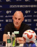 体育投注-穆斯卡特：最近都采取单前锋首发，是因为我们需要在中场加一个人